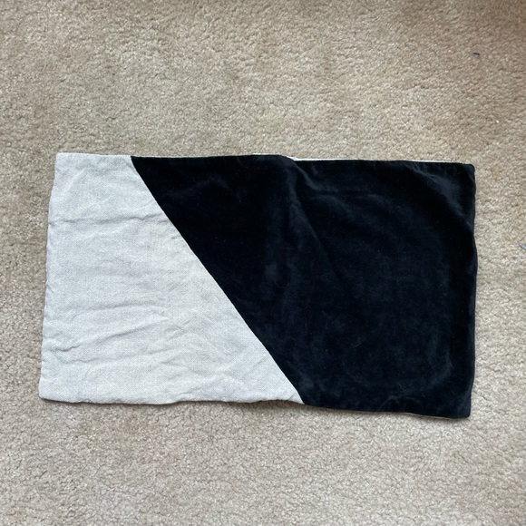 West Elm, Cotton Linen & Velvet Corners Pillow Cover x2, Black/ Tan, 12”x21” - Picture 3 of 4